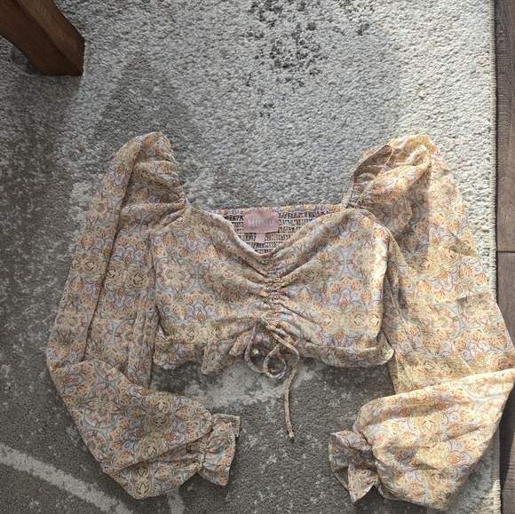 Show Me Your Mumu Floral Crop Top - Picture 2 of 7